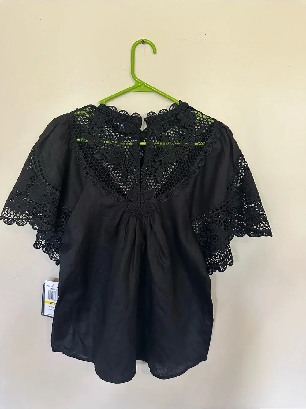 Democracy Black Lace Yoke Puff Sleeve Blouse